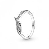 Pandora Fonkelende bladerring in sterling zilver met zirkoniastenen uit de Pandora Moments Collection
