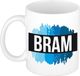 Bellatio Decorations Bram naam cadeau koffie mok - beker - met blauw verfstrepen - Cadeau collega - vaderdag - verjaardag - meester - coach - 300 ml - wit