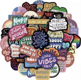 CHPN - Vinyl Quote Stickers - 50 Stuks - Motiverende en Blije Stickers - Geschikt voor Kinderen en Volwassenen