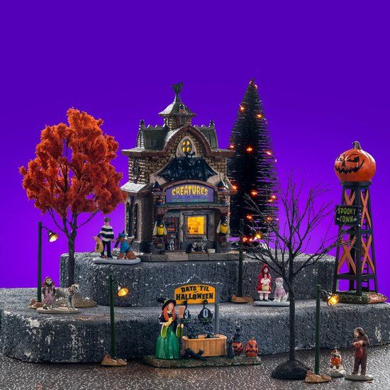 Lemax Spooky Town Creatures Of The Night Pet Shop Set