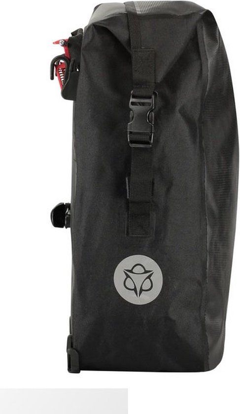 Agu Clean Enkele Fietstas Shelter Medium Zwart 17 L - Waterdicht - Achter - Afneembaar