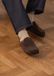 Manfield Heren Donkerbruine suède clogs Maat 45