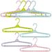 Extra grote hangers grote kleerhangers vergroten verstelbare schouder 16.4"-27.2" Drooghanger 4 Pack Stevige Hangers voor Brede Polo's Tops Vesten Quilt Badhanddoek Grote en Lange Shirts 4 Kleuren