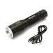HUNTER: 5W oplaadbare LED-zaklamp met zoomfunctie.