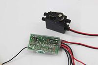 Jamara 60006 ontvanger met bediening en 6 kanalen Servo 27,255 MHz, meerkleurig