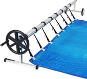 Enrouleur de couverture de piscine - Système d'enroulement - Adapté aux piscines de 3 à 5,7 mètres - Réglable - Sangles de fixation incluses - Type A