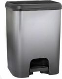 GREAT PLASTIC PEDAL huisvuilemmer KLASSE 26 liter Kleur: Zwart Metallic