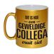 Bellatio Decorations Dit is hoe een geweldige collega eruitziet cadeau koffiemok / theebeker - goudkleurig - 330 ml - verjaardag / bedankje - cadeau werknemer / collega