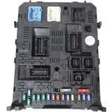 Peugeot Boîtier de gestion d'habitacle 5008 ♻️ Ref Oe. Bsi04evk0400 - Garantie à vie