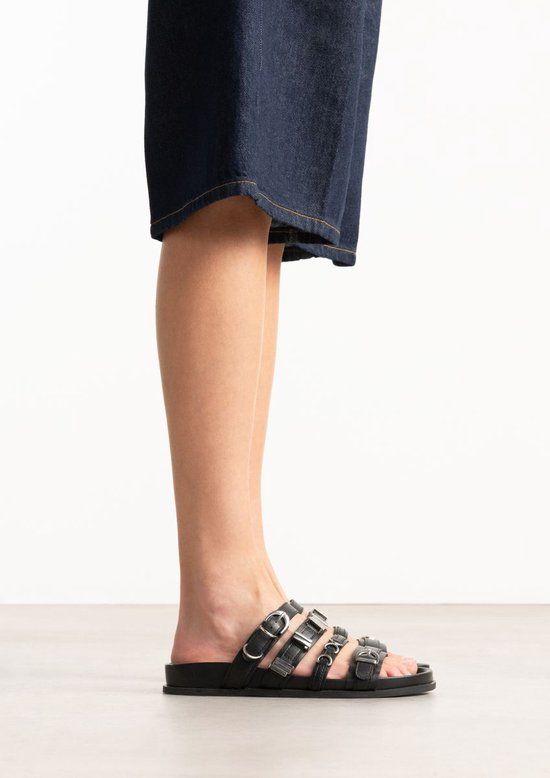 Sacha - Dames - Zwarte leren slippers met buckles - Maat 38