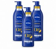 Nivea 3 x Q10 Verstevigende Bodylotion met Vitamine C voor Droge Huid - 400 ml