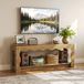 Support TV pour un téléviseur de 65 pouces, meuble de rangement en bois avec espace de rangement, meuble TV de style champêtre, console avec compartiments ouverts