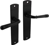 Intersteel Deurkruk Helena op schild 230x44 mm blind zwart