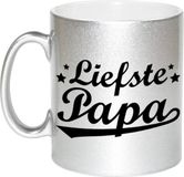 Bellatio Decorations Shoppartners Bv Liefste papa tekst cadeau mok / beker - Vaderdag - 330 ml - zilverkleurig - kado koffiemok / theebeker