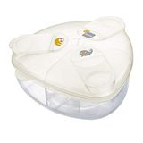 MAM Milk Formula Dispenser, Milk Powder Dispenser Pot Stores 40 g Per Serving, Milk Powder Storage Holds Three Servings, Baby Milk Powder Box, White, (Designs May Vary)