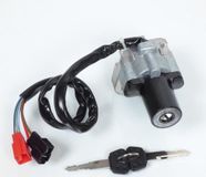 TOENDSLOSS Neiman Vicma Sleutelschakelaar voor Motor Yamaha 1000 FZR 1994-1995 6568 / 6 Draden Nieuw - Gris