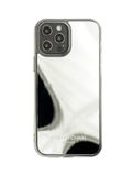 Cheeky Chain Munich Smartphonehoesje 'Spiegel für iPhone 16 Pro' zilver