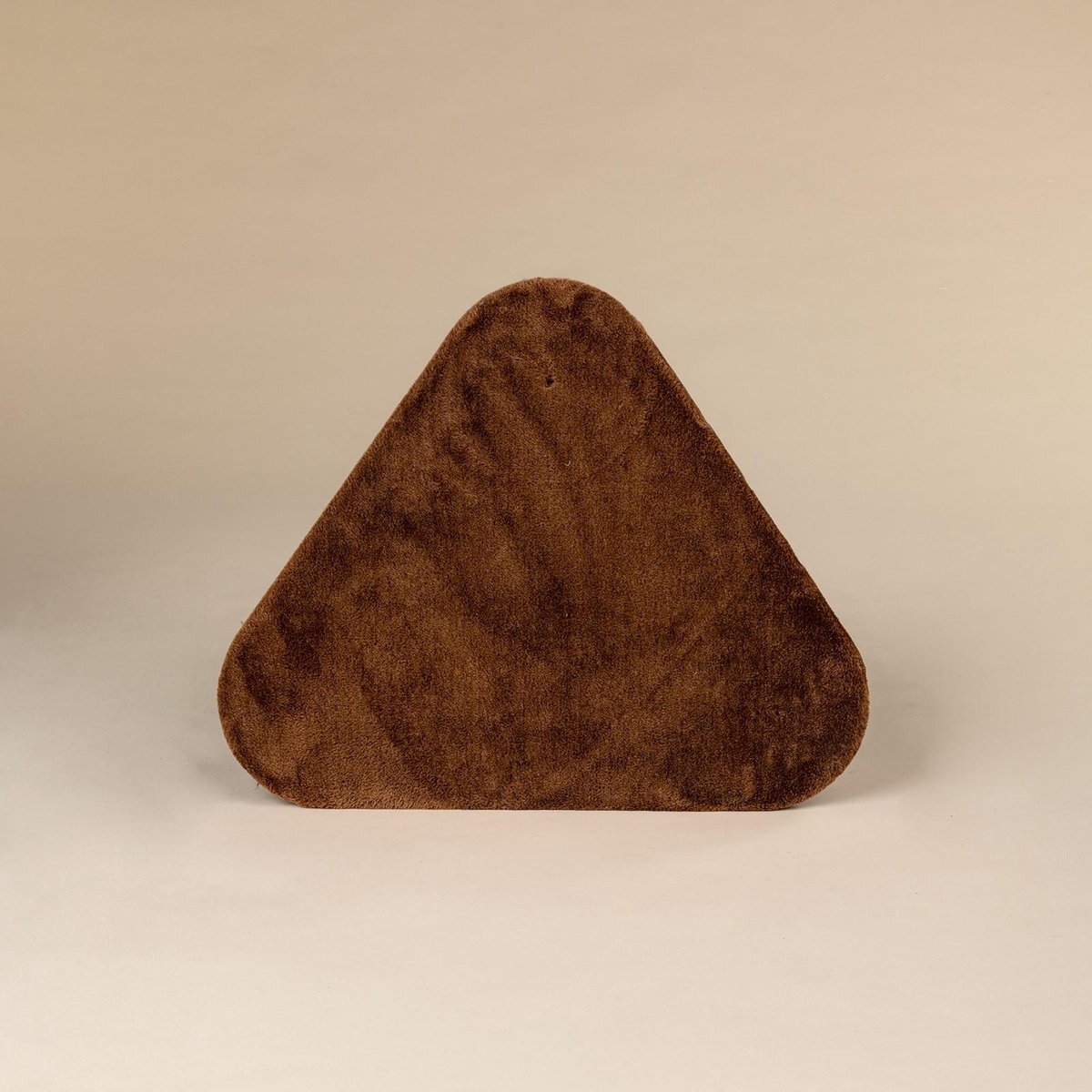 RHRQuality Grote, Bruin kleurige Ligplaats Step Driehoekig (voor 12, 15 of 20 cm palen) voor grote katten van bruin