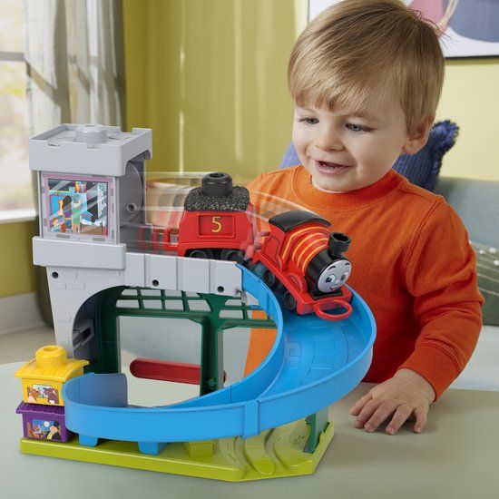 THOMAS & FRIENDS: MY FIRST KNAPFORD STATION.