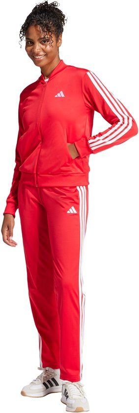 adidas Sportswear DAYREADY TRAININGSPAK - Dames - Rood - L - Joggingpak - Herfst/Winter 2025