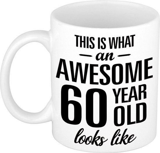 Cadeau mok / beker - 300 ml - verjaardag - 60 jaar - wit - keramiek - magnetronbestendig & vaatwasserveilig