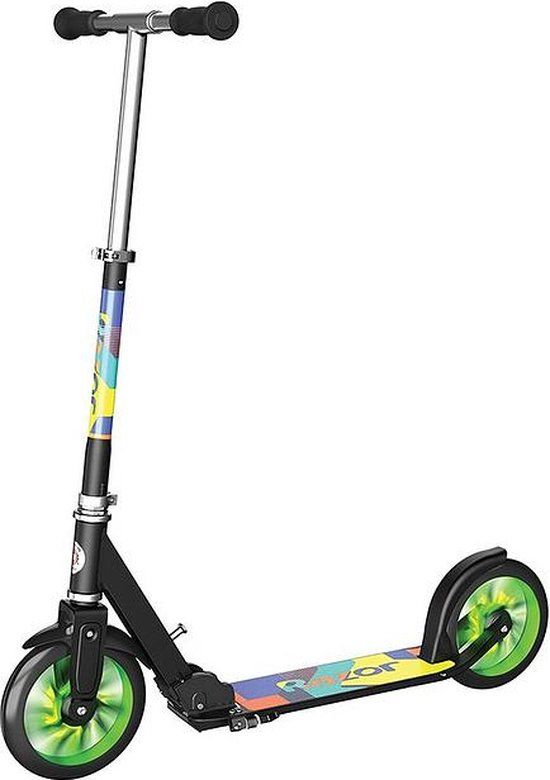 Razor A5 Lux Light Up Scooter - Green - 8 Inch Wheels - Foldable