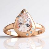 Cavill - Elegante Zilveren Damesring - 925 Sterling Zilver Roségoudverguld - Braziliaanse Morganiet 1,38 ct Peervorm - 7 Zirkonen