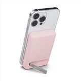 Belkin magnetische 5.000mAh-powerbank, draagbare oplader, compatibel met MagSafe, passthrough opladen, 7,5 W output, 10 W input, uitklapbare standaard, compatibel met iPhone 16- en 15-serie – roze