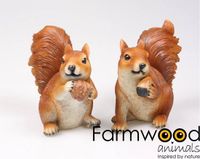 Farmwood Animals Beeld eekhoorn etend 16x9x18cm