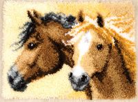 Vervaco Knooptapijt Kit Vurige Paarden 50 x 40 cm