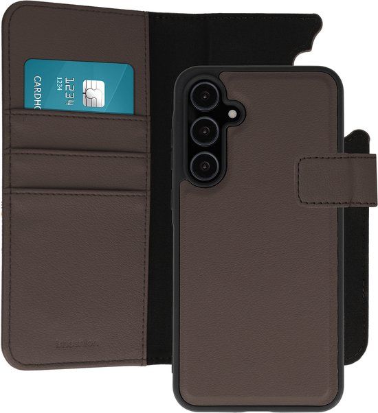 imoshion Hoesje - Geschikt voor Samsung Galaxy A55 (5G) - Uitneembare 2-in-1 Luxe Bookcase - Bruin