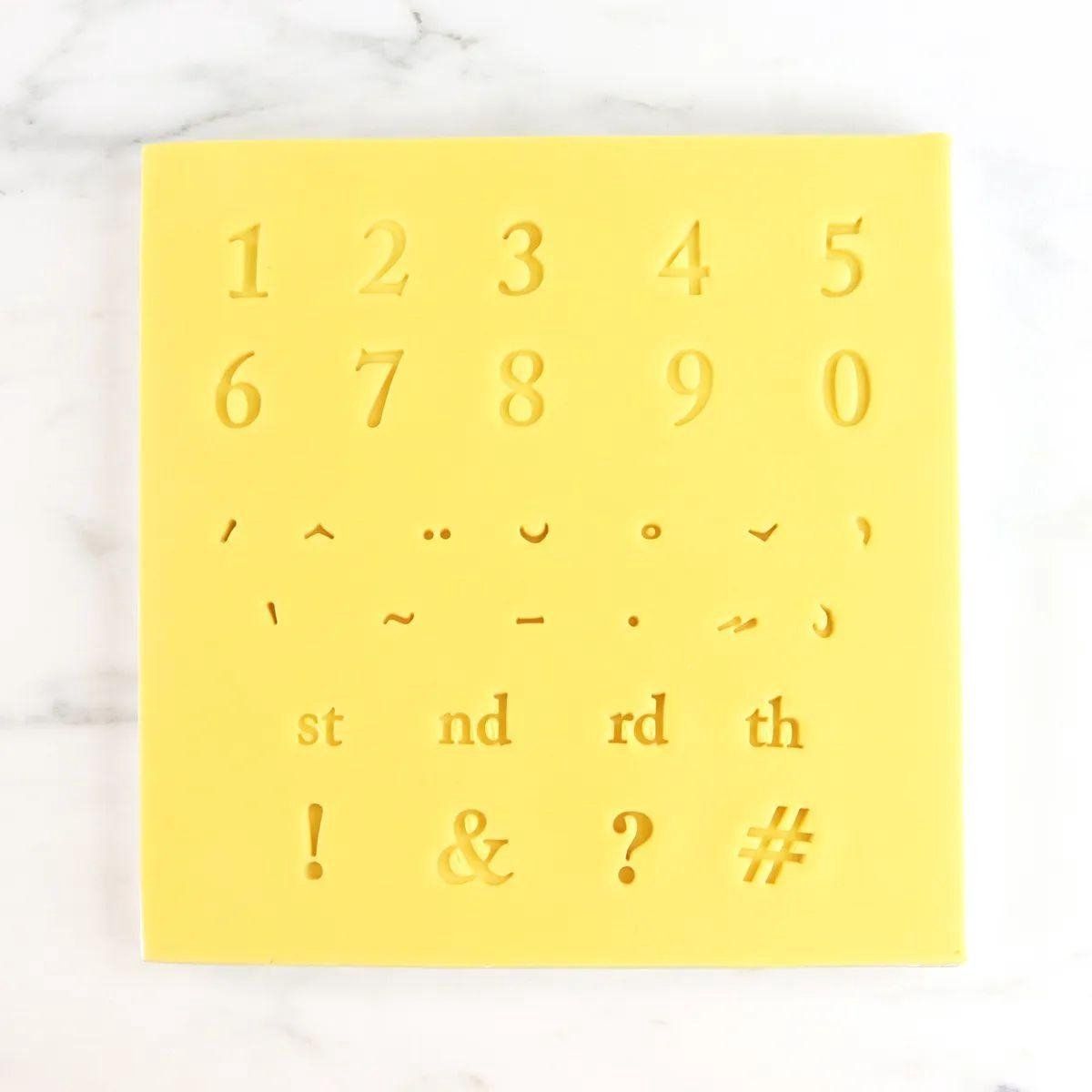 PME Fun Fonts - Numeral en Speciale Tekens Stempelen Set, Collectie 2