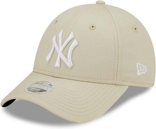 New York Yankees Women's League Essential 9FORTY Adjustable Cap - Light Beige