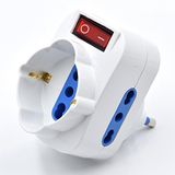 Roterende adapter wit, 2 Italiaanse stopcontacten 10/16 A en 1 geaarde stopcontact 10/16 A, draaibare stekker 16 A met schakelaar, compact