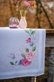 Vervaco Loper kit Bloemen met vlinders - Borduurpakket