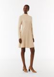 comma - Ribgebreide jurk met lange mouwen en col - Beige - Maat 46