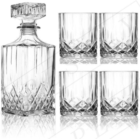 Whiskey Set with Decanter and 4 Whiskey Glasses - 900ml Decanter - 4 x 230ml Glasses - Whiskey - Gift for Men & Women