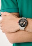 Aston Martin Spt Quartz Chronograaf Horloge Zilverkleurig Kast Gemaakt Van 100% Roestvrij Staal En Een Armband Van 100% Roestvrij Staal 44