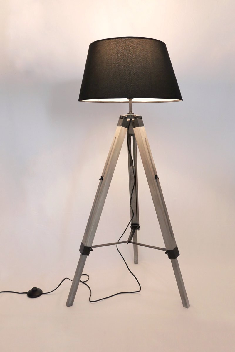 MaxxHome Vloerlamp Lilly - Leeslamp - Driepoot - Hout -145 cm - E27 - LED - 40W - Zwart