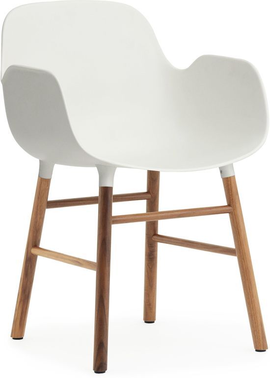 Normann Copenhagen Form Armchair - Stoel - Wit met walnoten onderstel