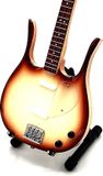 Mlc Danelectro Miniatuur basgitaar Lyre – Victoria de Angelis de Maneskin