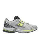 New Balance 1906R Sneakers - Light Silver Metallic / Alkaline Green - Maat 43