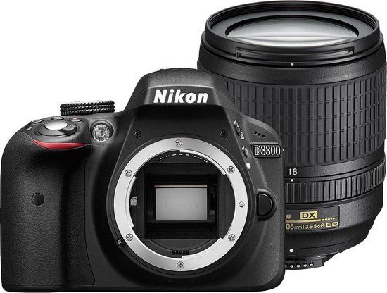 Nikon D3300 + 18-105 VR Black KIT