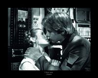 Komar Wandafbeelding | Star Wars Classic Leia Han Kiss Quote | Kinderkamer, jeugdkamer, decoratie, kunstdruk | zonder lijst | WB123-50x40 | Maat: 50 x 40 cm (breedte x hoogte)