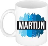 Bellatio Decorations Shoppartners Bv Martijn naam cadeau koffie mok - beker - met blauw verfstrepen - Cadeau collega - vaderdag - verjaardag - meester - coach - 300 ml - wit