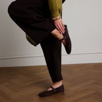 Manfield - Dames - Bruine suède ballerina's met gesp - Maat 42