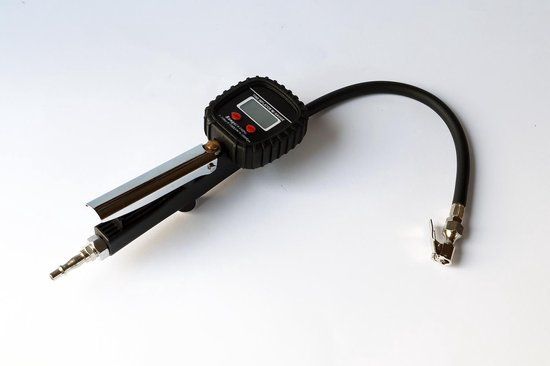 Bandenpomp met digitale meter