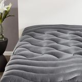 SLEEP ZONE Kingsize verkoelende matrastopper, premium gezoneerde gewatteerde getailleerde matrastopper, elastische matrasbeschermer, duurzaam machinewasbaar, diepe zak 8-21 inch (grijs, kingsize)