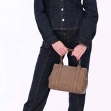 BURKELY Soft Skylar taupe leren mini handtas