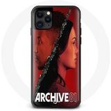 Maniacase Hoesje voor Iphone 12 Pro Max Archive 81 film horror fictie cassette status rood offer Vissers parallelle wereld